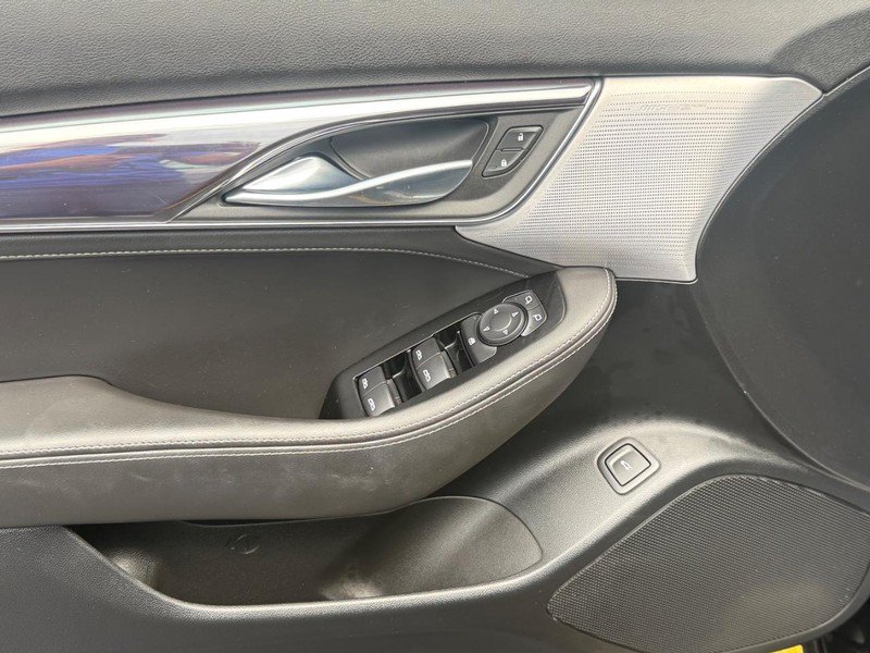 Used 2020 Cadillac CT5 Luxury w/ Sun And Sound Package AWD/4WD image 28