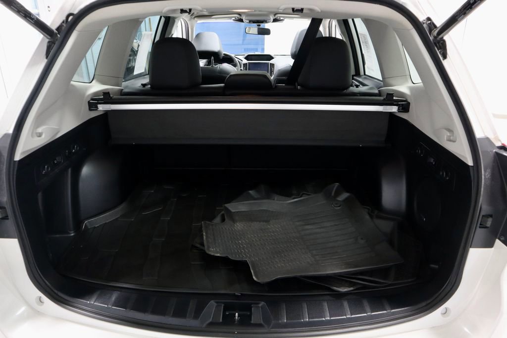 Used 2023 Subaru Forester Limited AWD/4WD image 16