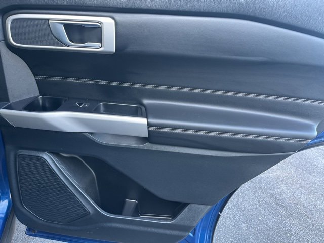 Certified 2022 Ford Explorer XLT w/ Equipment Group 202A image 38