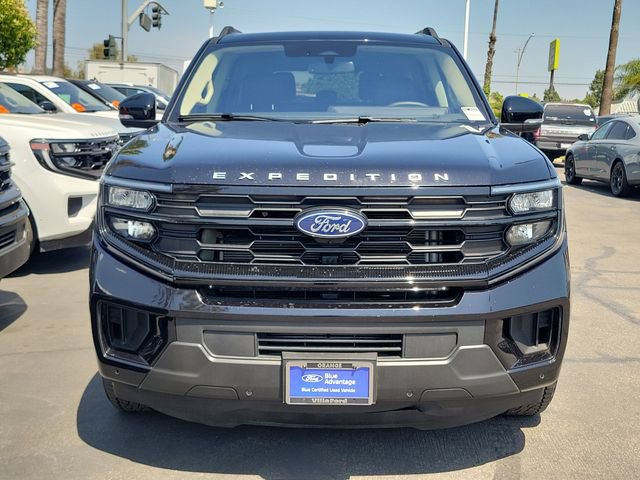 Certified 2025 Ford Expedition Active AWD/4WD image 24