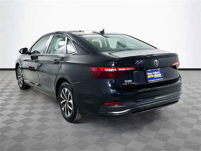 Used 2023 Volkswagen Jetta S image 3