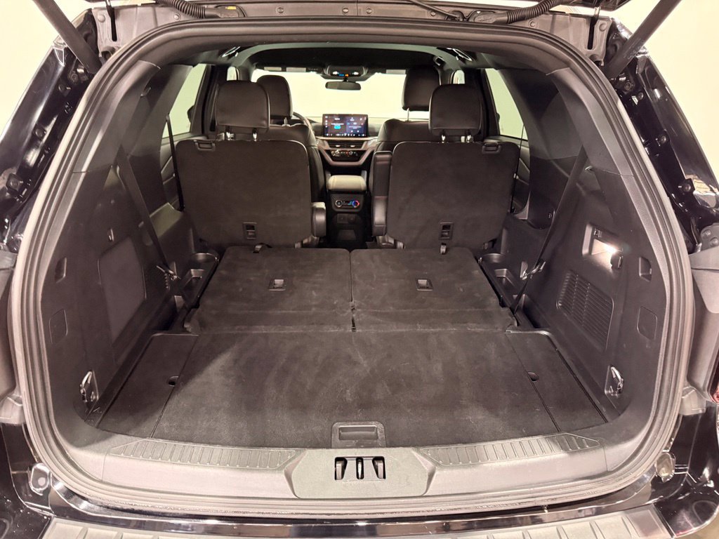 Certified 2025 Ford Explorer ST-Line AWD/4WD image 13