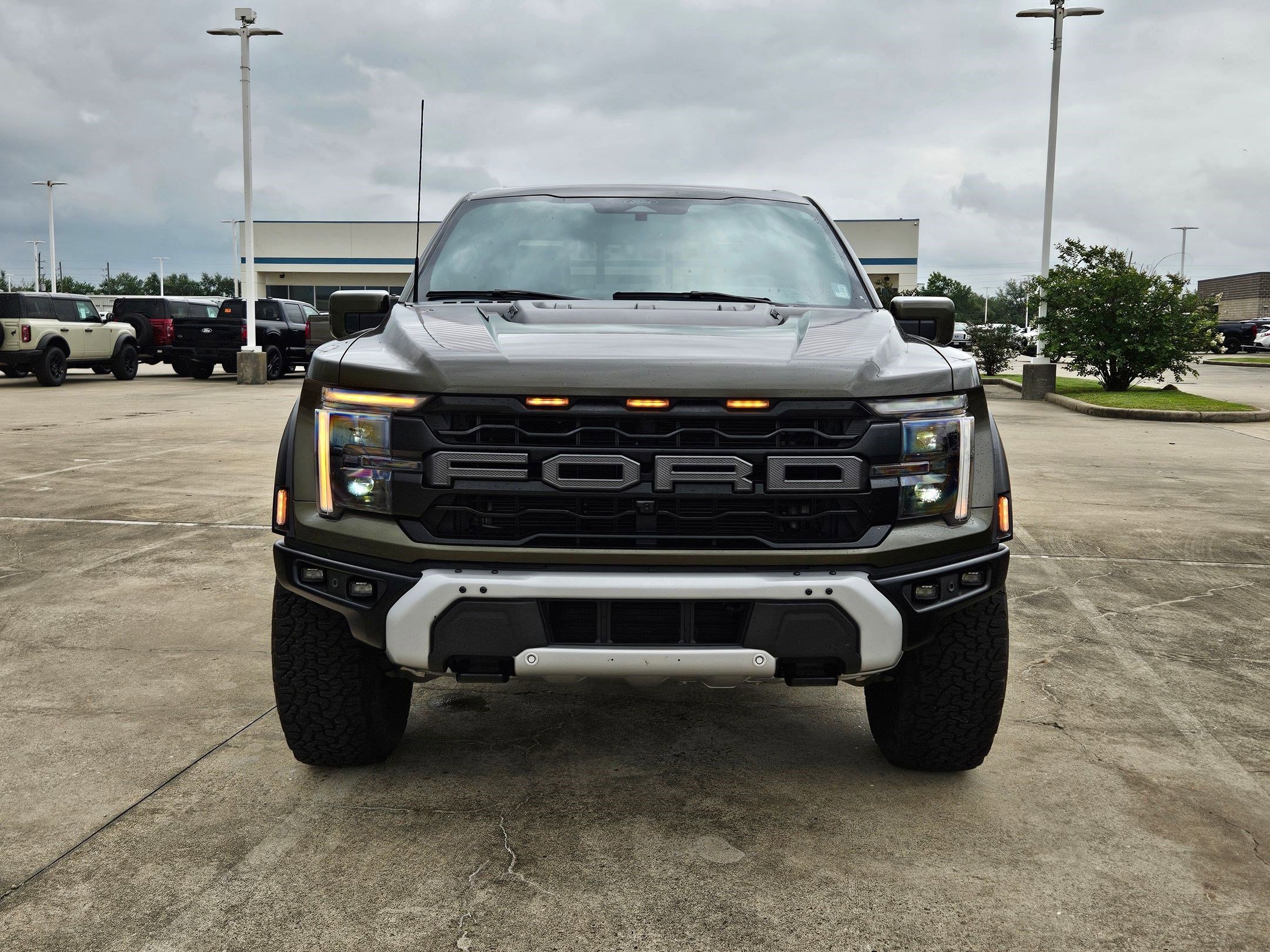 Certified 2025 Ford F150 Raptor AWD/4WD image 11