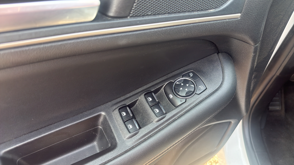 Certified 2024 Ford Edge SEL AWD/4WD image 34