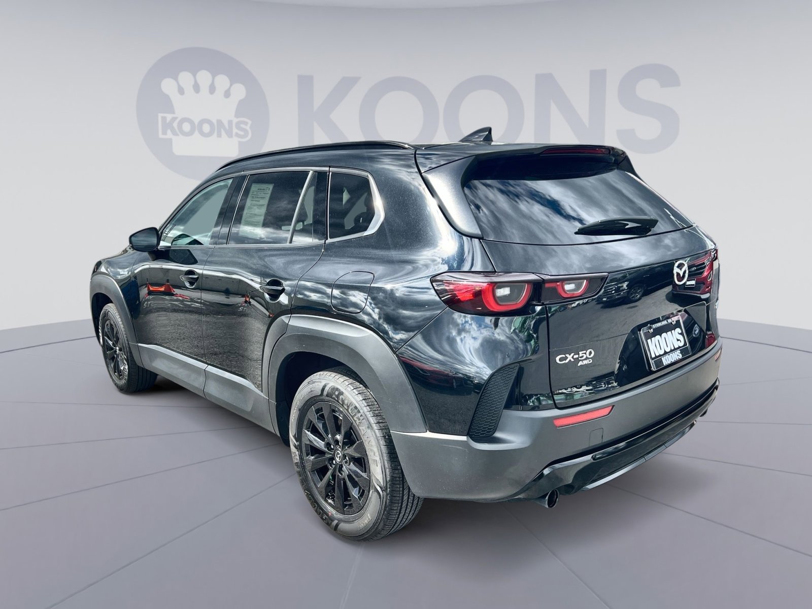 Used 2025 MAZDA CX-50 AWD 2.5 Hybrid w/ Premium Pkg image 14