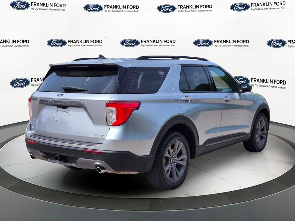 Certified 2023 Ford Explorer XLT w/ Equipment Group 202A AWD/4WD image 5