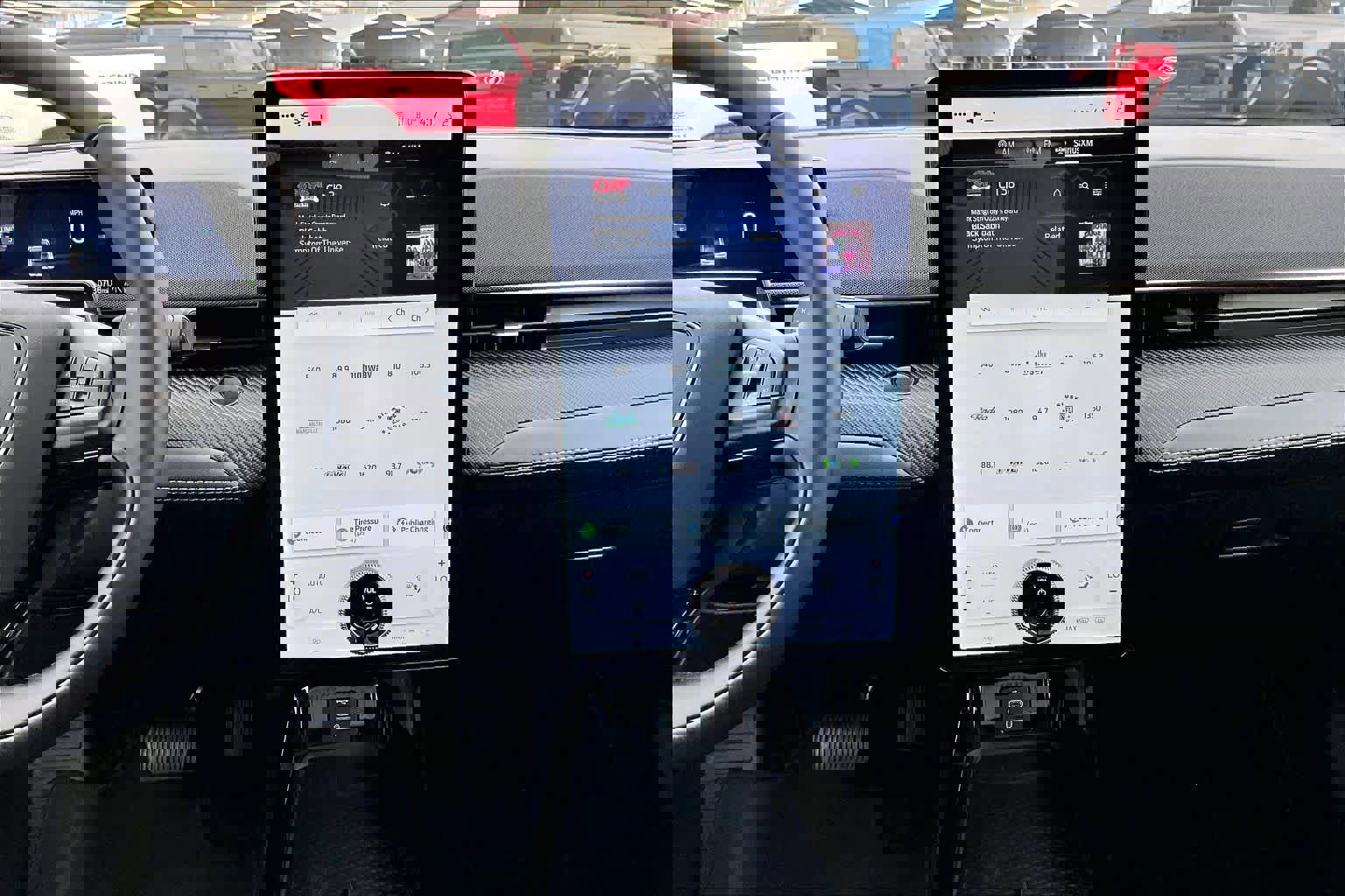 Certified 2025 Ford Mustang Mach-E Select image 10