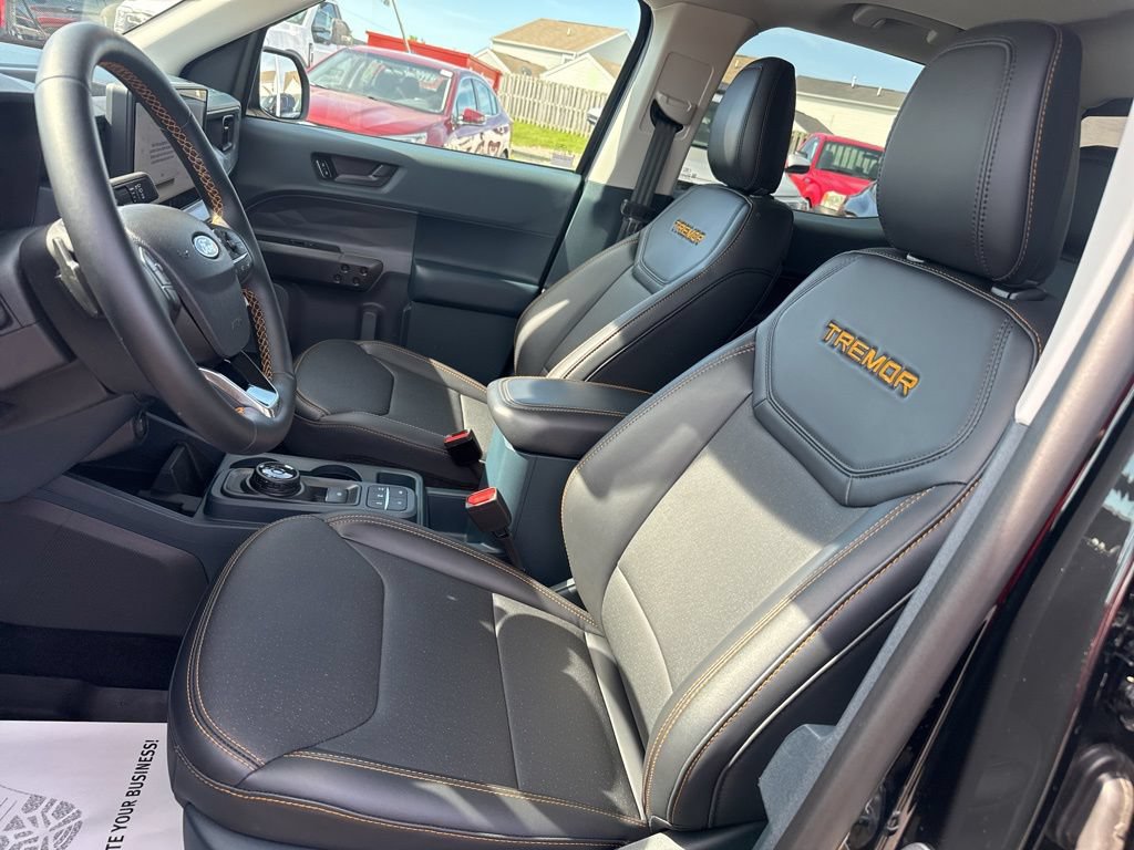 Certified 2025 Ford Maverick Tremor AWD/4WD image 4