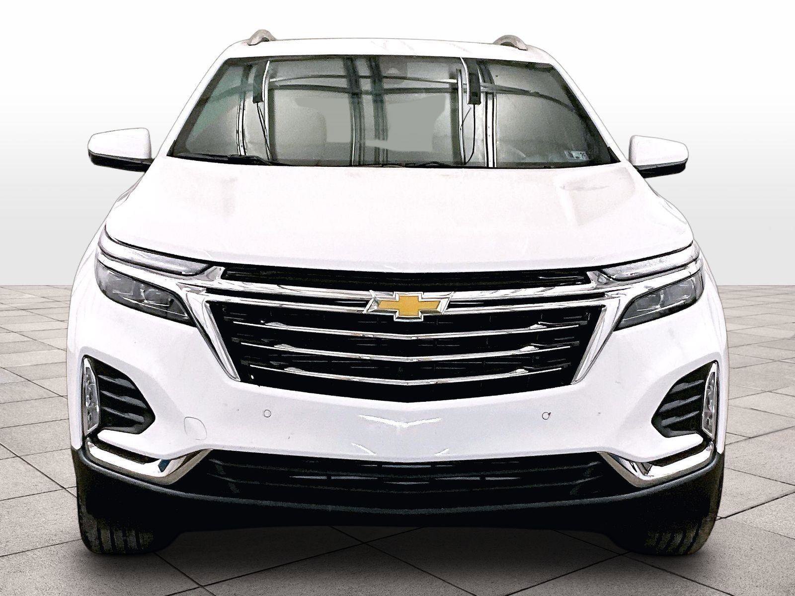 Used 2023 Chevrolet Equinox Premier AWD/4WD image 3