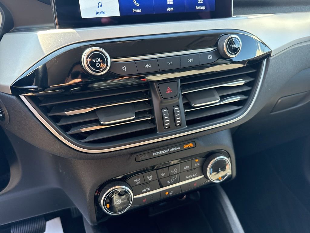 Certified 2022 Ford Escape SE w/ Cold Weather Package FWD image 19
