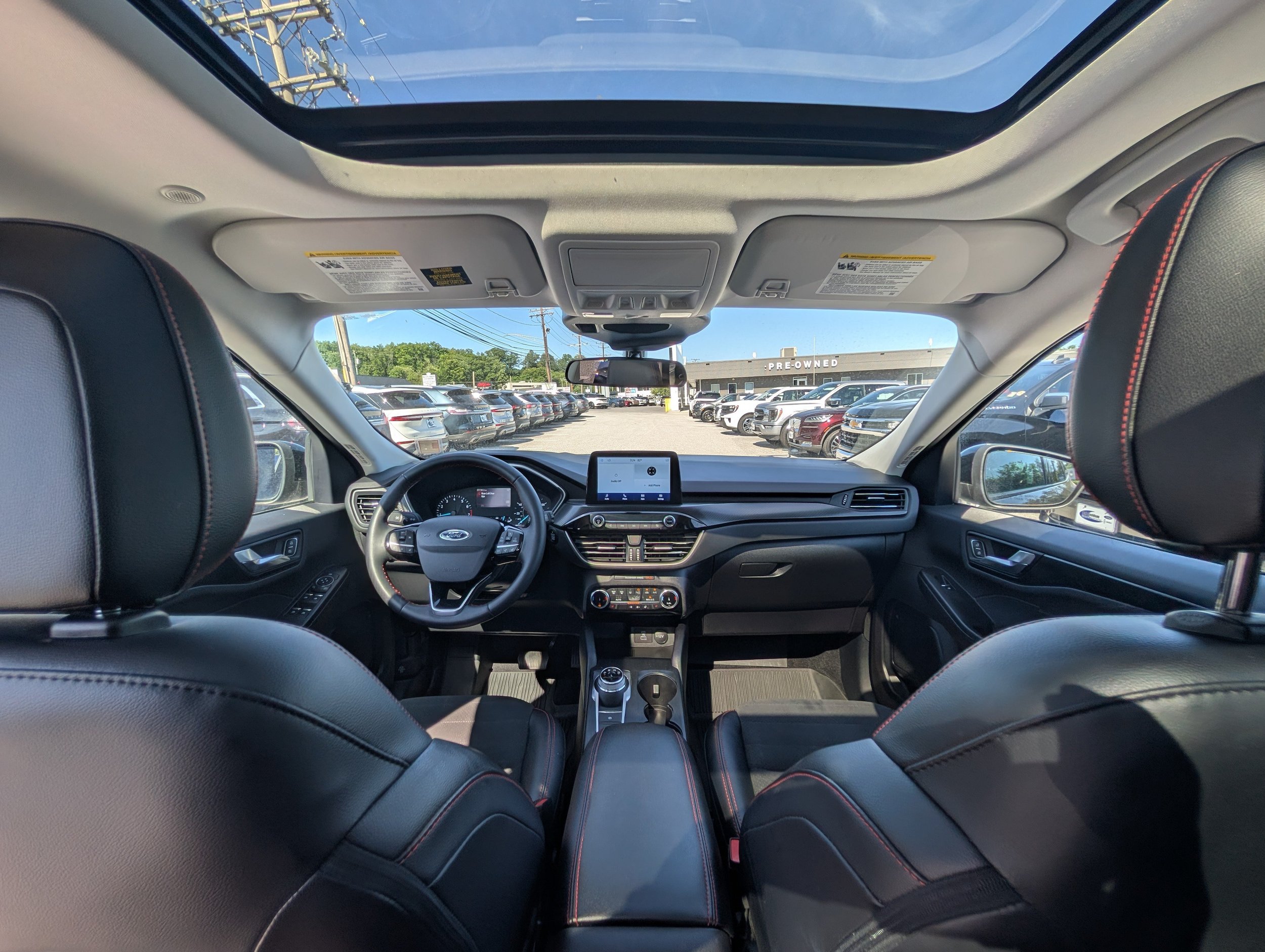 Certified 2022 Ford Escape SEL w/ SEL Stealth AWD Package image 18