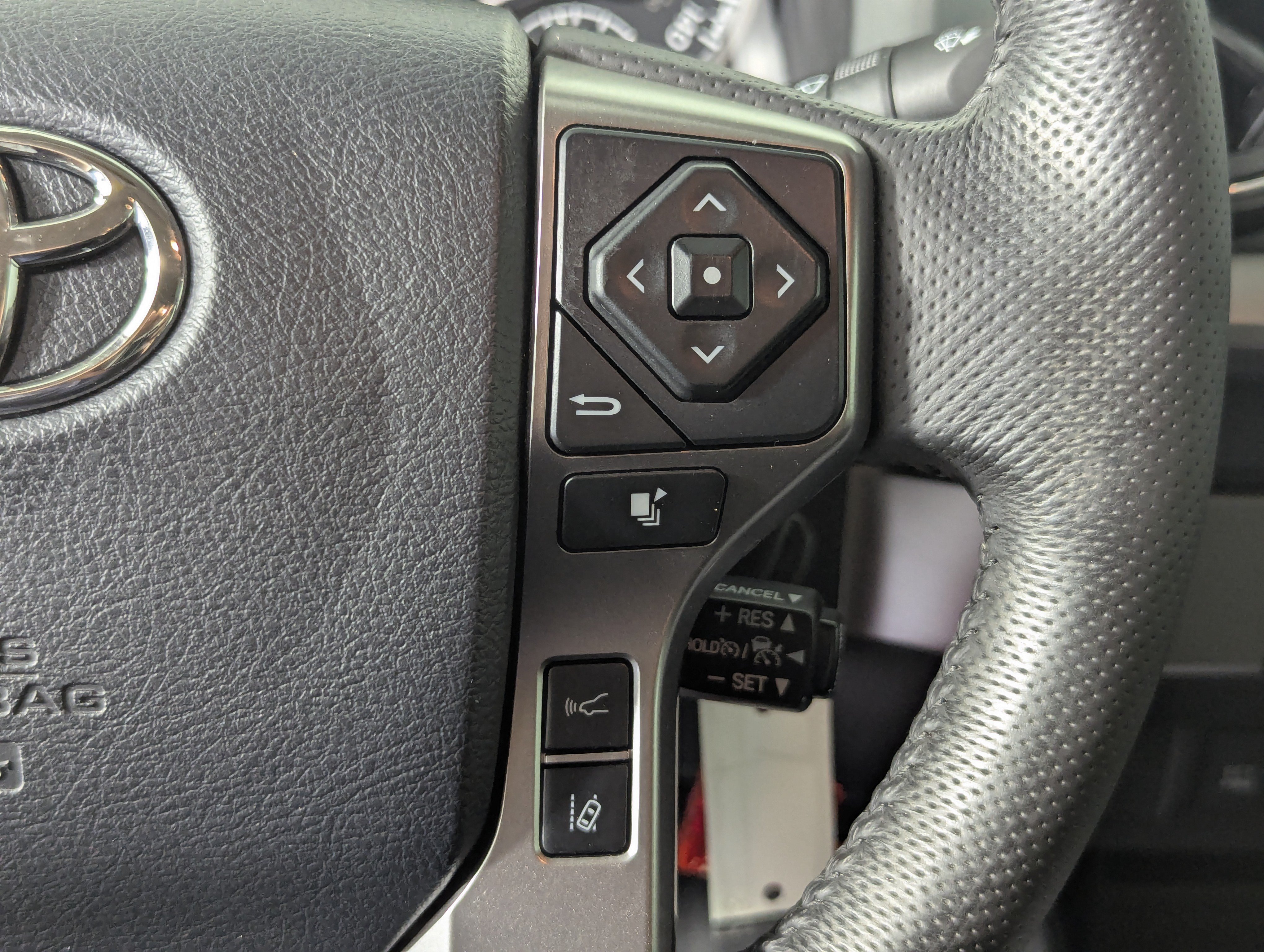 Used 2019 Toyota Tacoma SR5 RWD image 29