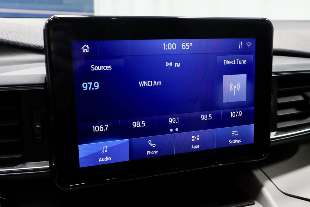 Certified 2023 Ford Explorer XLT w/ Equipment Group 202A image 10