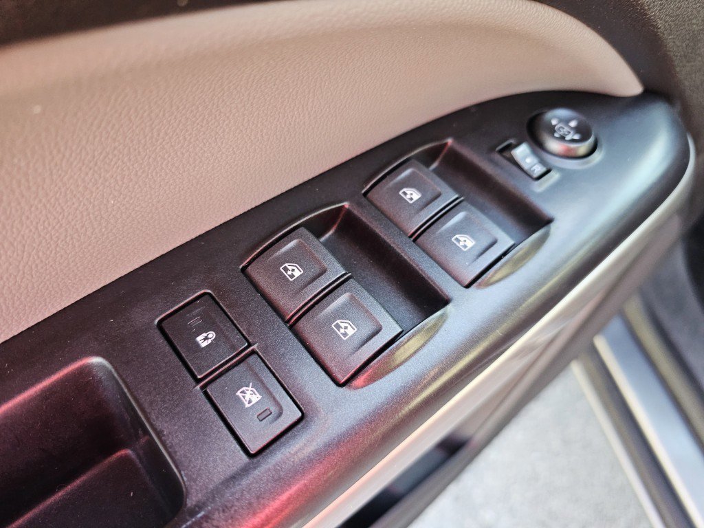 Used 2018 Chevrolet Colorado LT w/ LT Convenience Package image 26