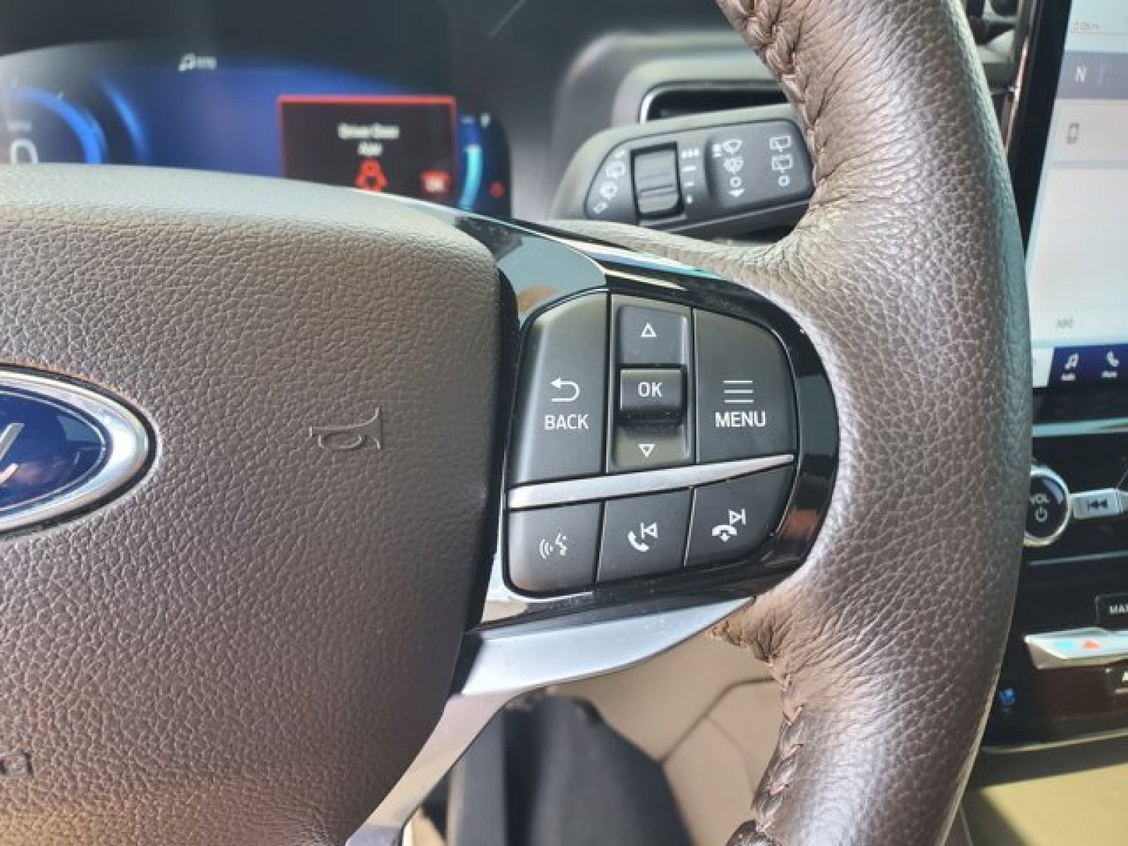 Certified 2023 Ford Explorer King Ranch w/ Technology Package image 20