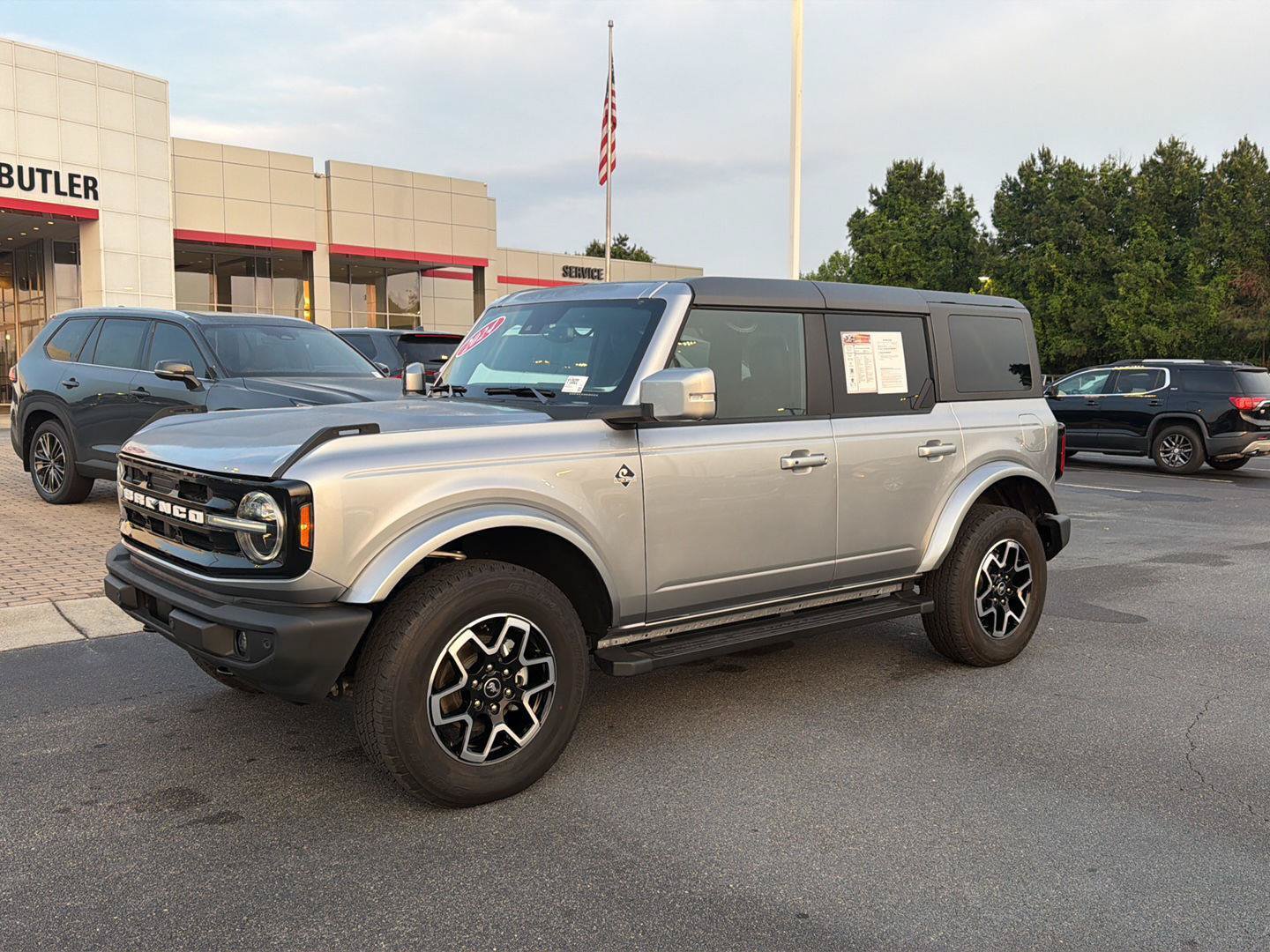 Certified 2024 Ford Bronco Outer Banks