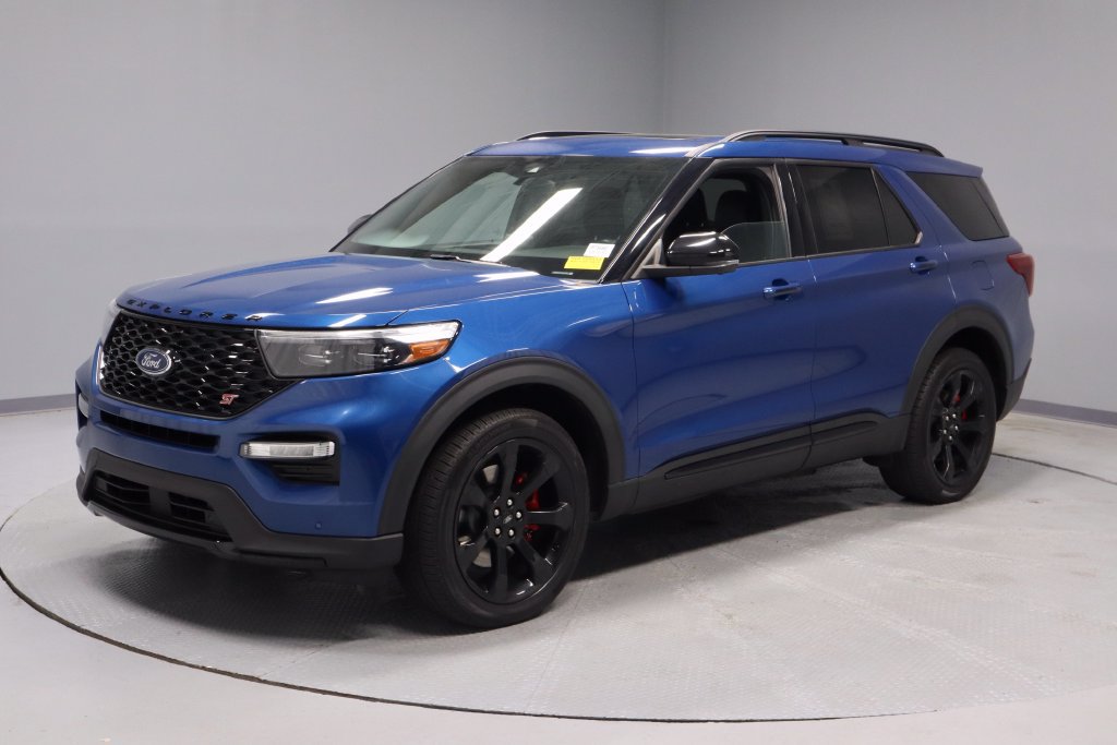 Certified 2023 Ford Explorer ST w/ Equipment Group 401A AWD/4WD image 9