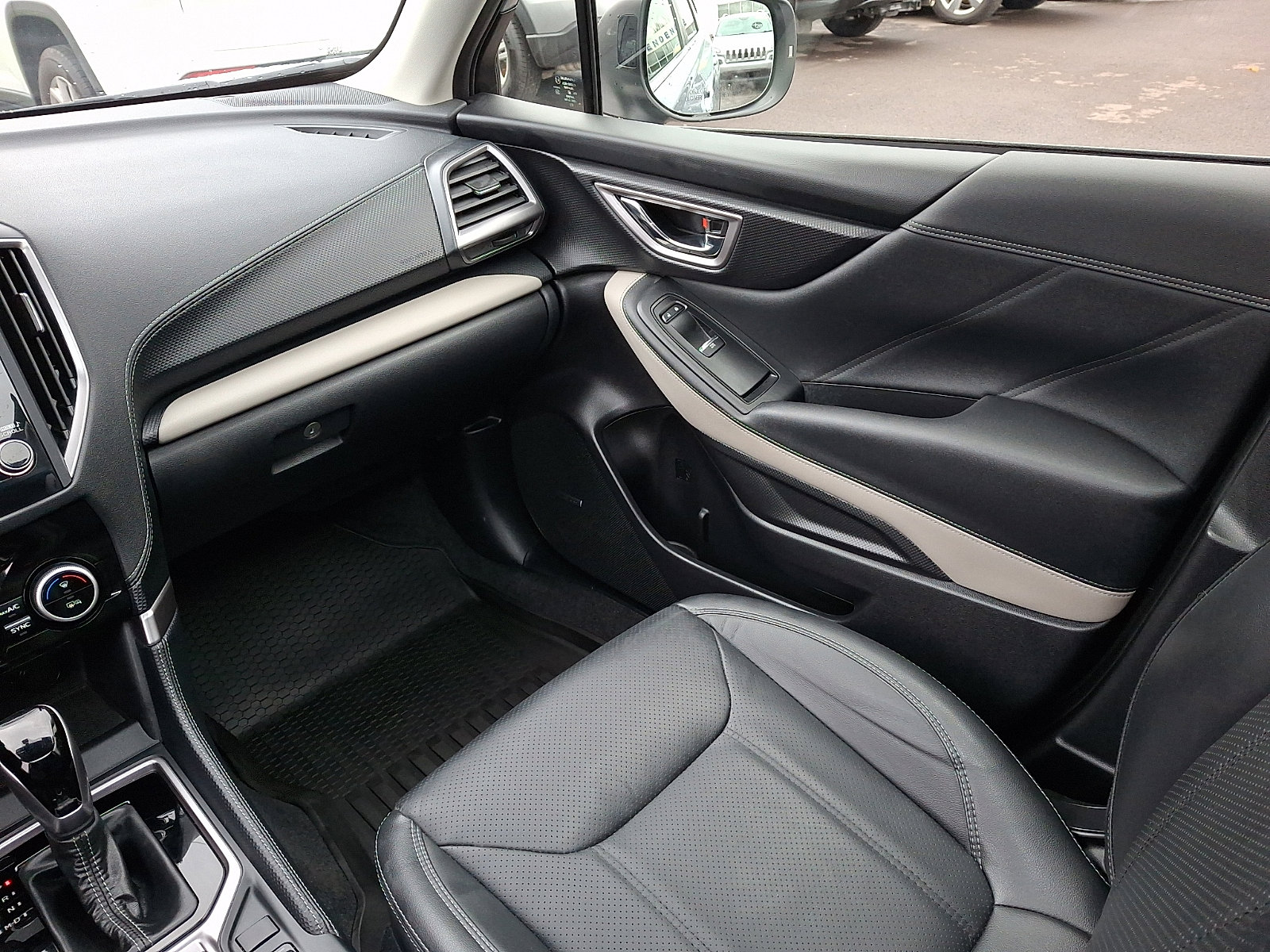 Used 2023 Subaru Forester Limited w/ Popular Package #2 AWD/4WD image 16