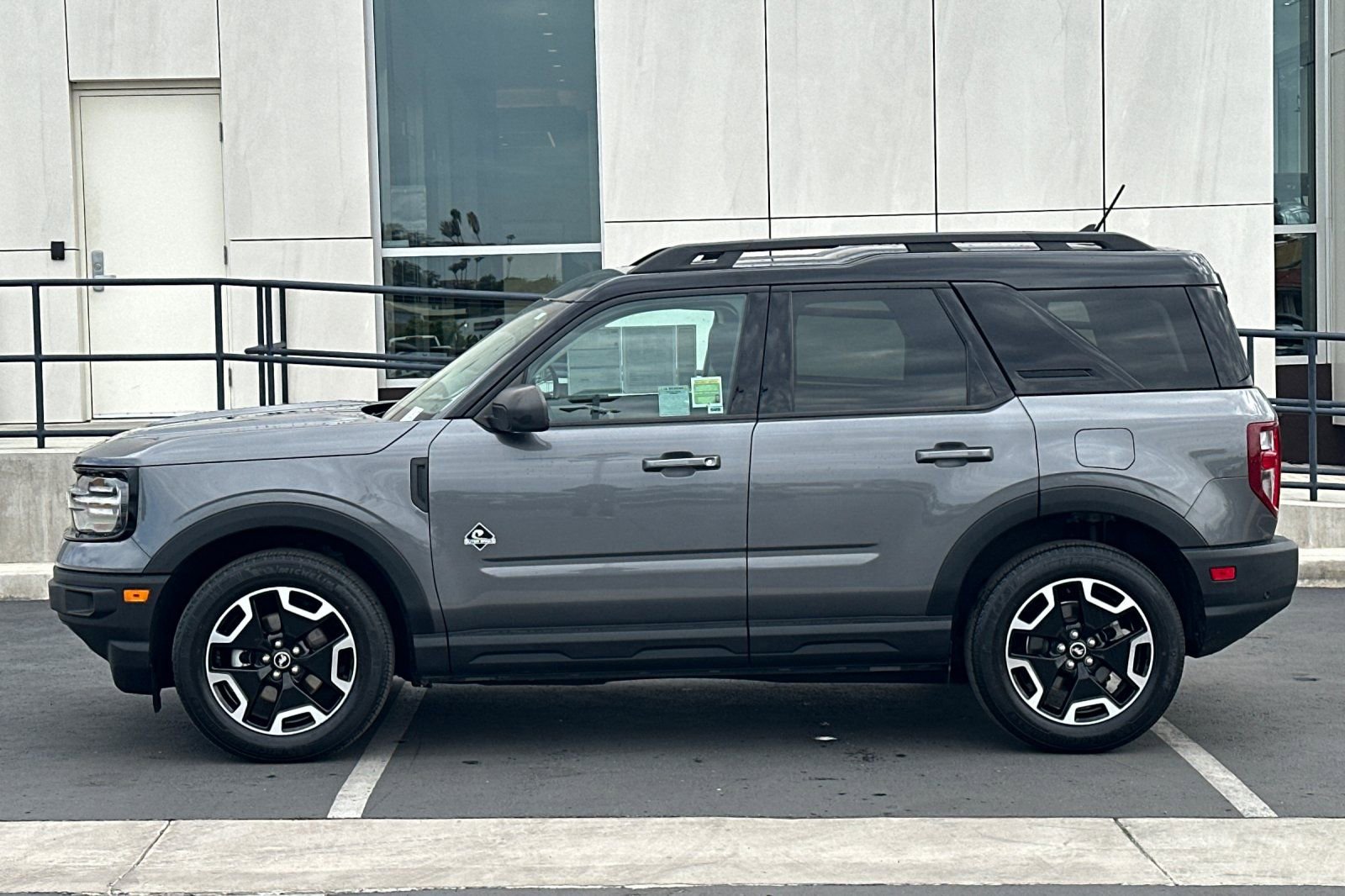 Certified 2023 Ford Bronco Sport Outer Banks AWD/4WD image 6