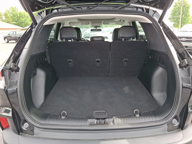 Certified 2022 Ford Escape SEL w/ SEL Stealth AWD Package image 30