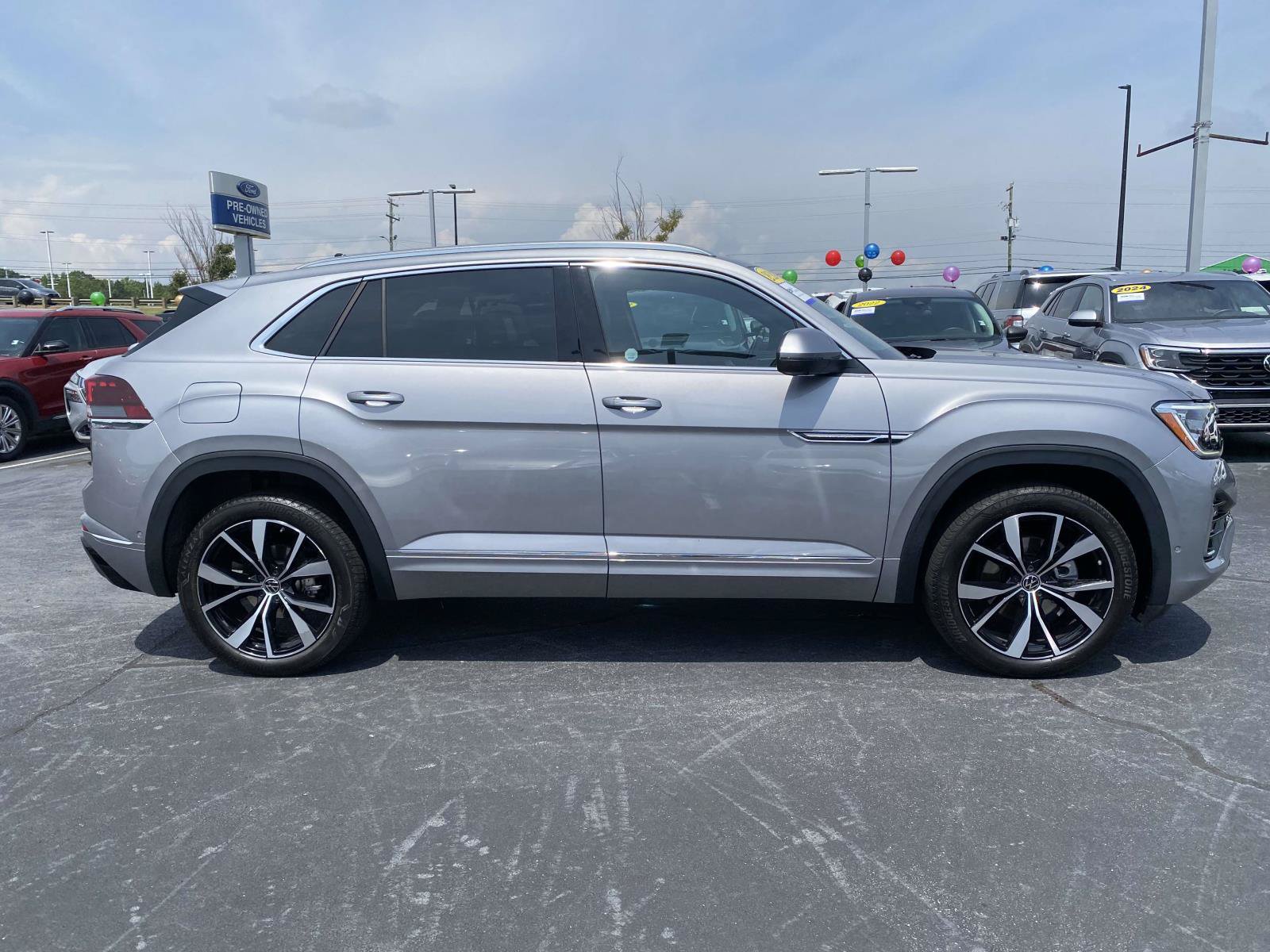 Used 2024 Volkswagen Atlas Cross Sport SEL Premium R-Line AWD/4WD image 8