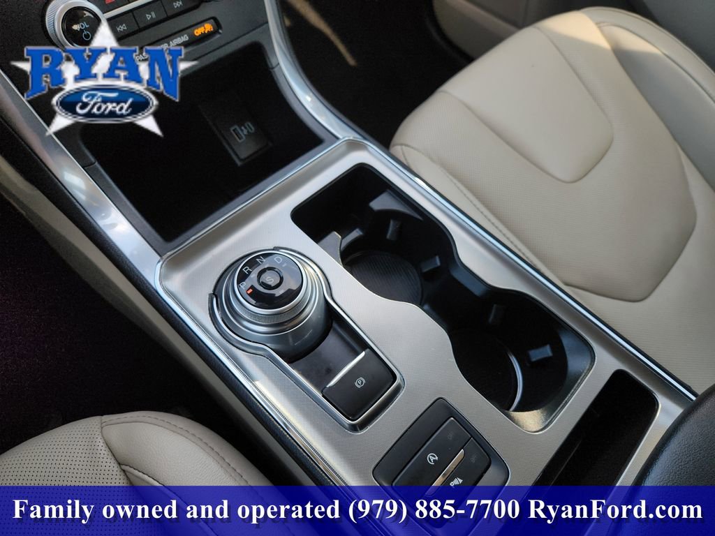 Certified 2022 Ford Edge Titanium w/ Equipment Group 301A AWD/4WD image 15