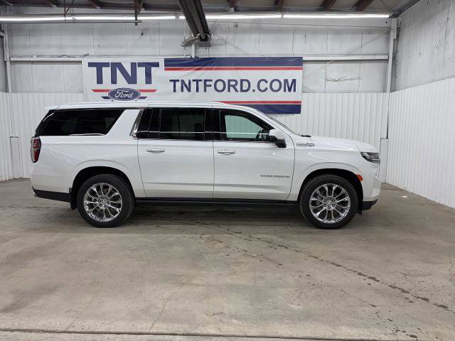 Used 2023 Chevrolet Suburban High Country image 5