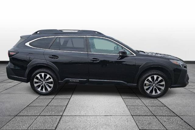Used 2023 Subaru Outback Limited AWD/4WD image 4