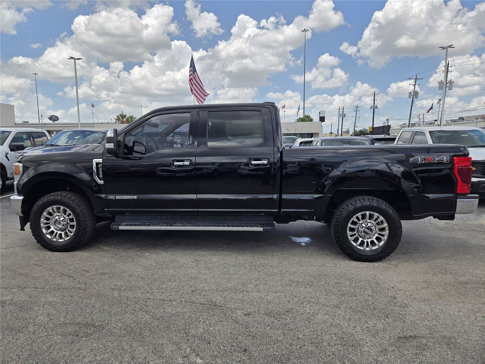 Certified 2022 Ford F250 Lariat w/ Lariat Ultimate Package AWD/4WD image 5