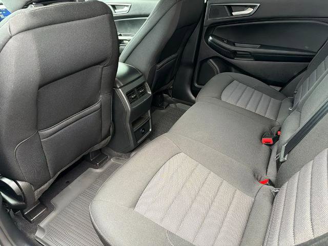 Certified 2022 Ford Edge SE w/ Black Appearance Package image 11