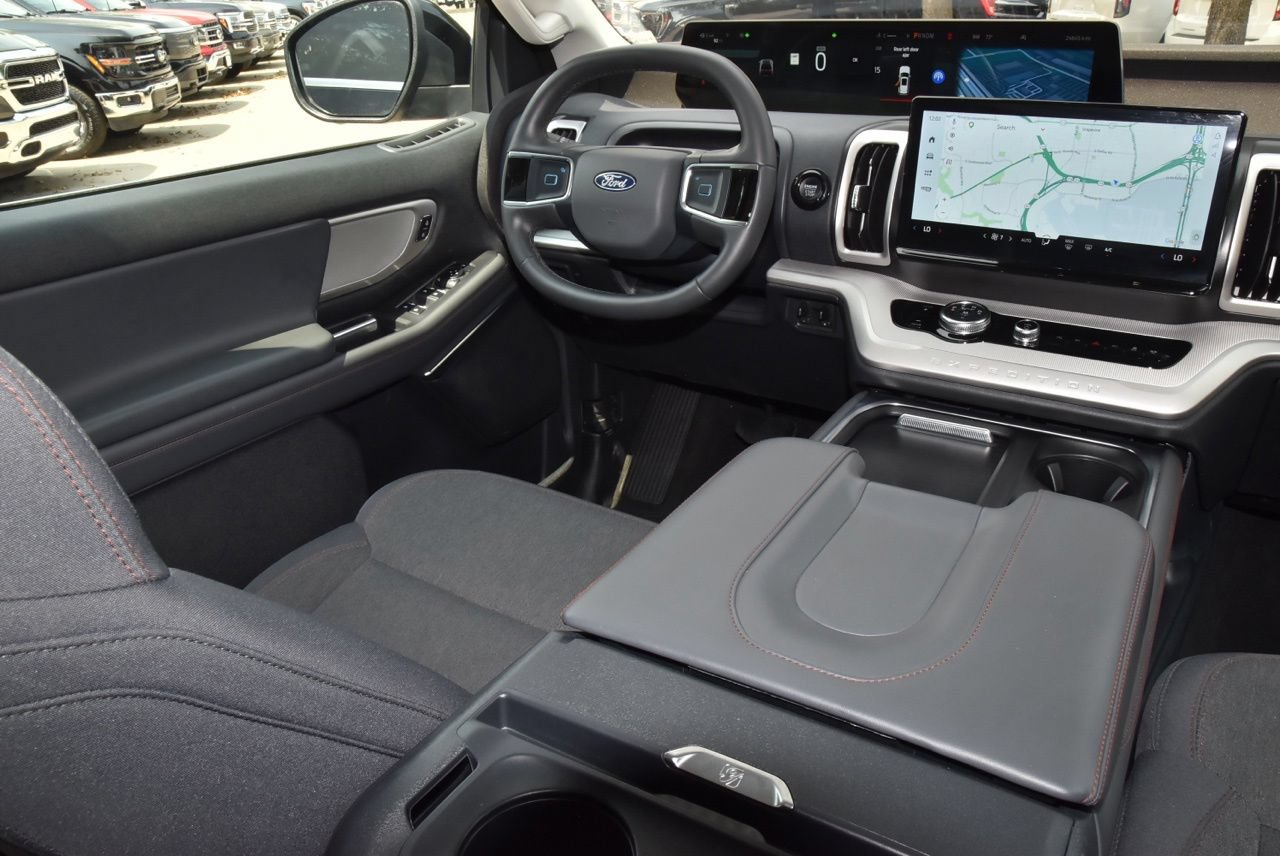 Certified 2025 Ford Expedition Active RWD image 16