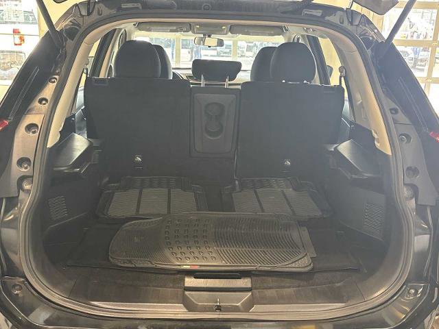 Used 2017 Nissan Rogue S image 24