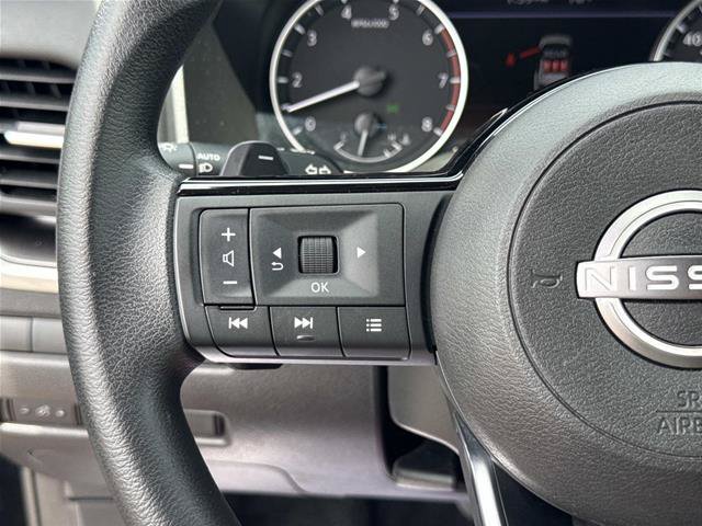 Used 2023 Nissan Rogue SV AWD/4WD image 18