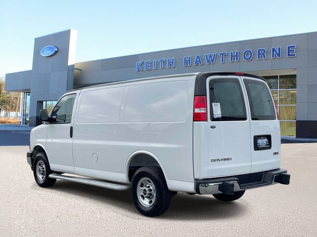 Used 2025 GMC Savana 2500 w/ Driver Convenience Package RWD image 4