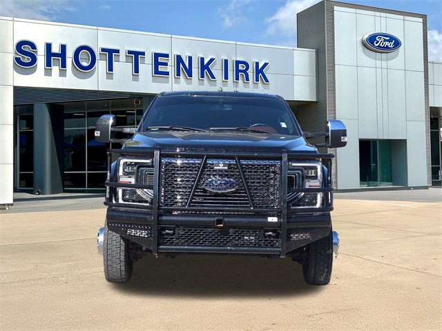 Certified 2022 Ford F450 Platinum w/ FX4 Off-Road Package image 2