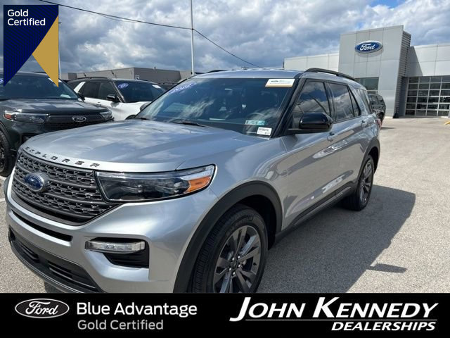 Certified 2022 Ford Explorer XLT w/ Equipment Group 202A AWD/4WD image 1