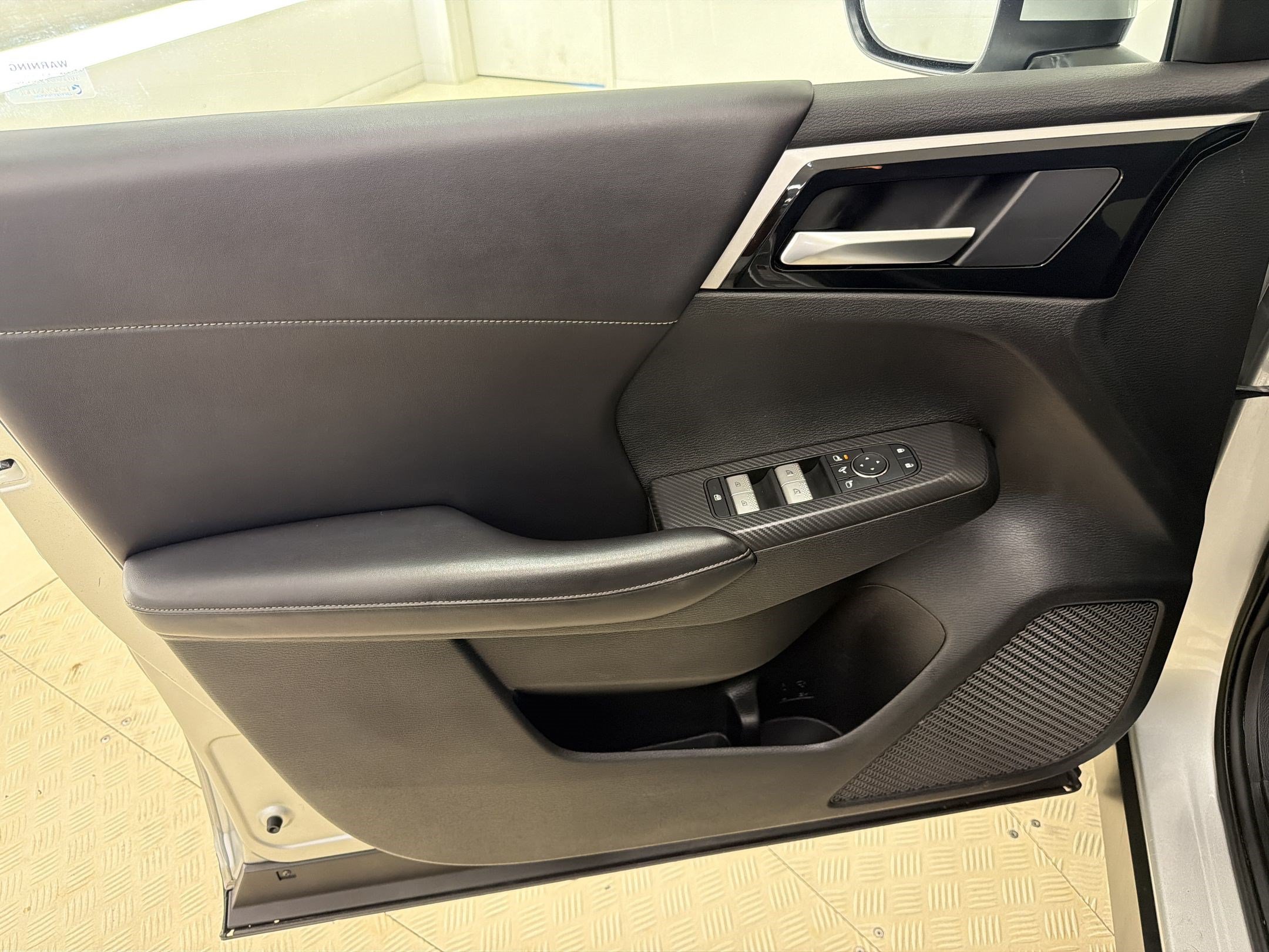 Used 2024 Mitsubishi Outlander SE FWD image 13