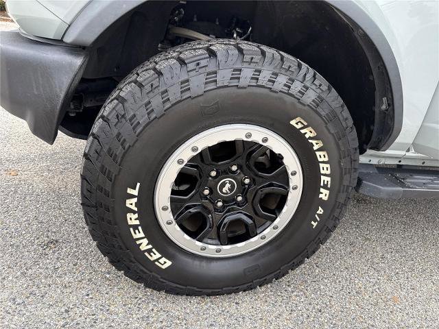 Certified 2021 Ford Bronco Outer Banks w/ Sasquatch Package image 32