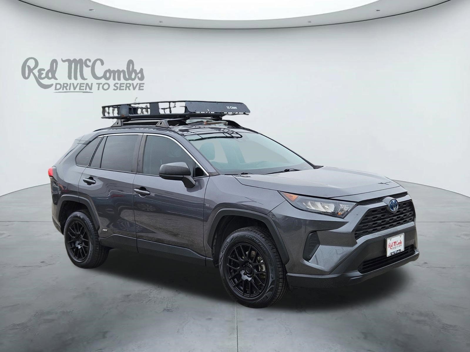 Used 2022 Toyota RAV4 LE image 1