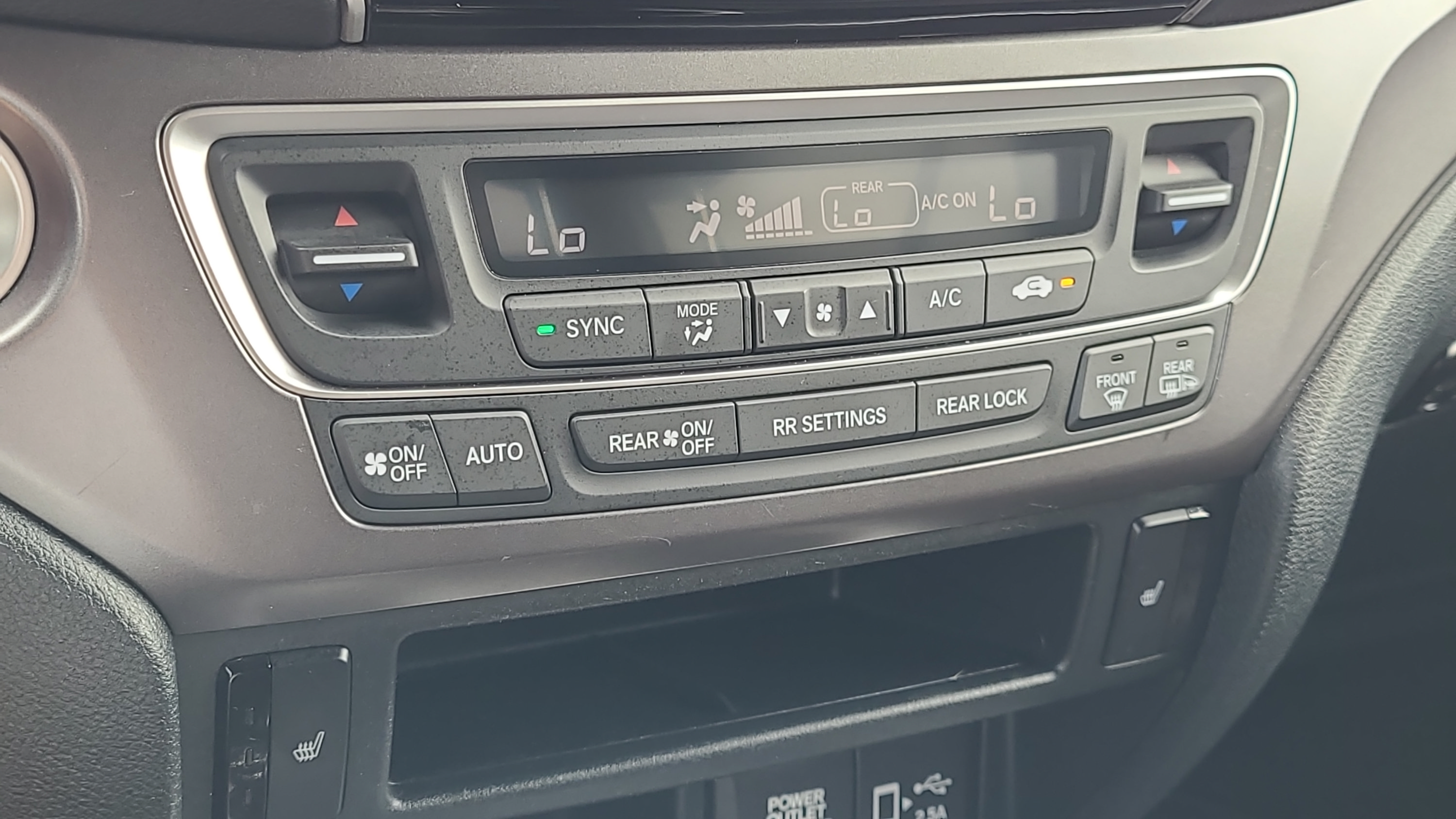 Used 2022 Honda Pilot Sport image 23