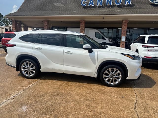 Used 2020 Toyota Highlander Limited AWD/4WD image 7