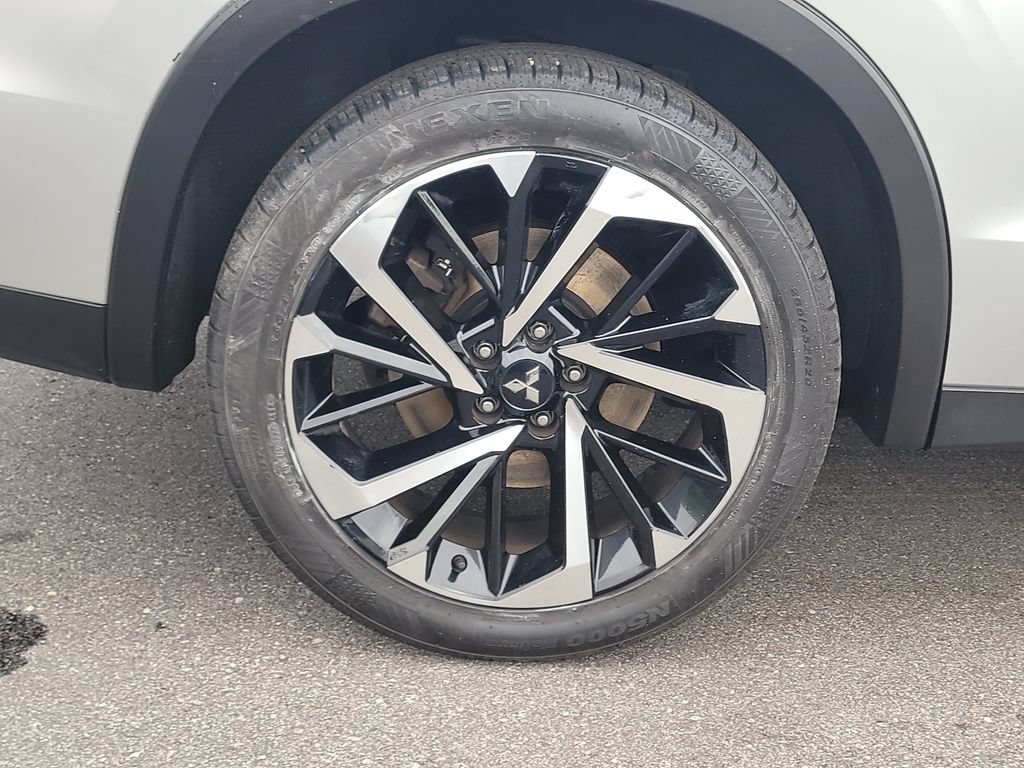 Used 2022 Mitsubishi Outlander ES FWD image 5