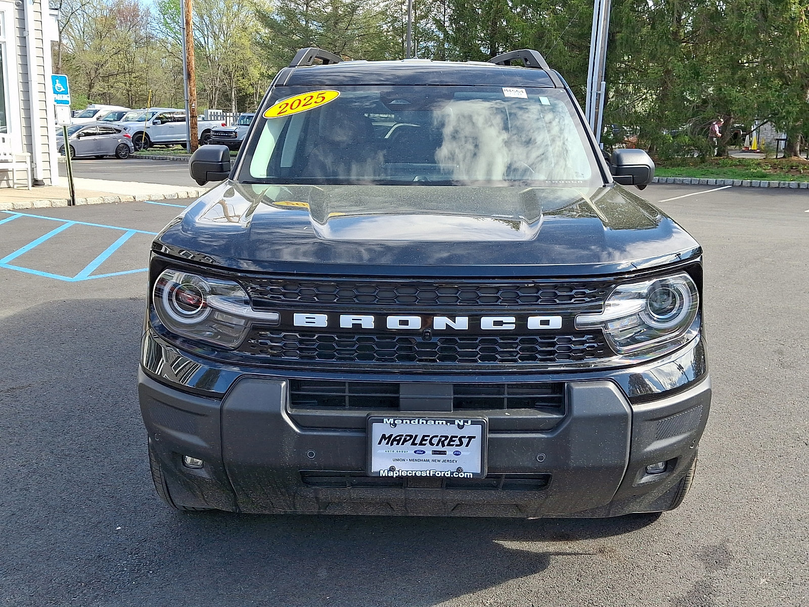 Certified 2025 Ford Bronco Sport Outer Banks w/ Outer Banks Tech Package+ AWD/4WD image 8