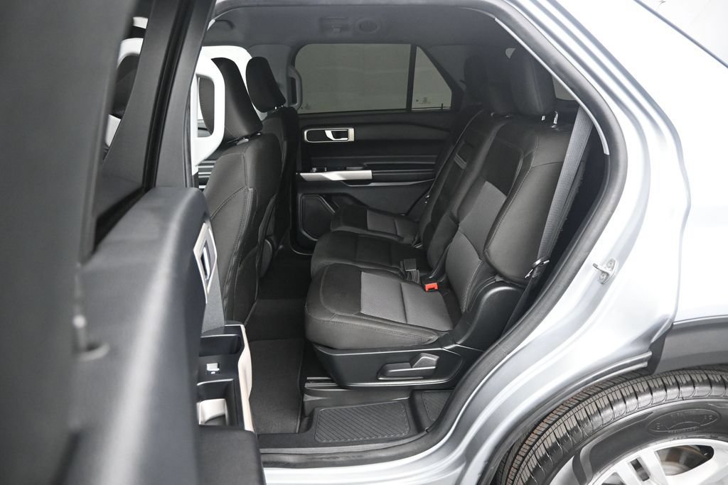 Certified 2023 Ford Explorer XLT RWD image 13