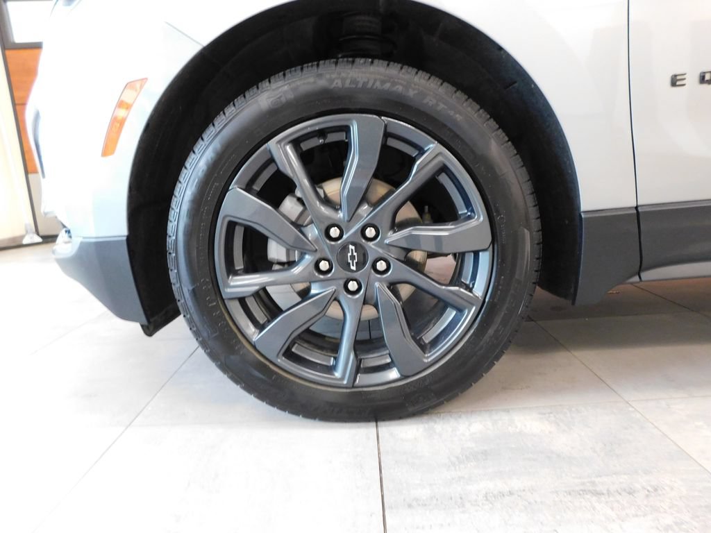 Used 2023 Chevrolet Equinox RS AWD/4WD image 8