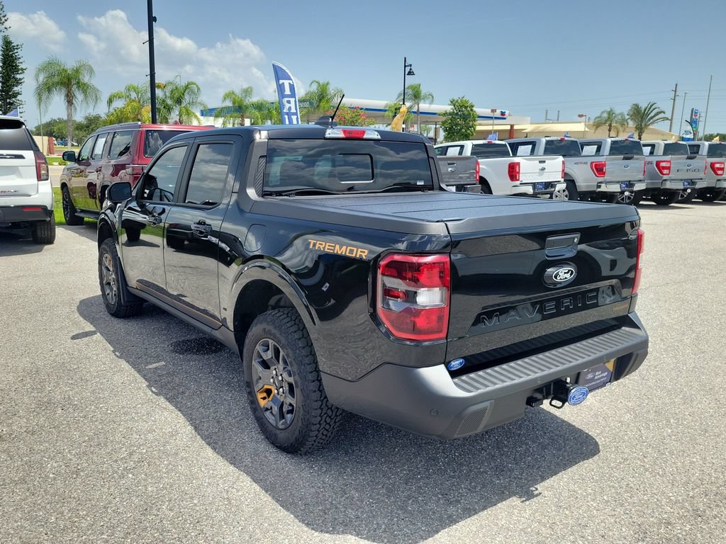 Certified 2025 Ford Maverick Tremor AWD/4WD image 3