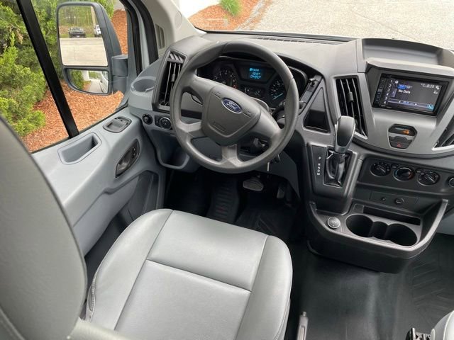 Certified 2019 Ford Transit 250 130 Medium Roof RWD image 7