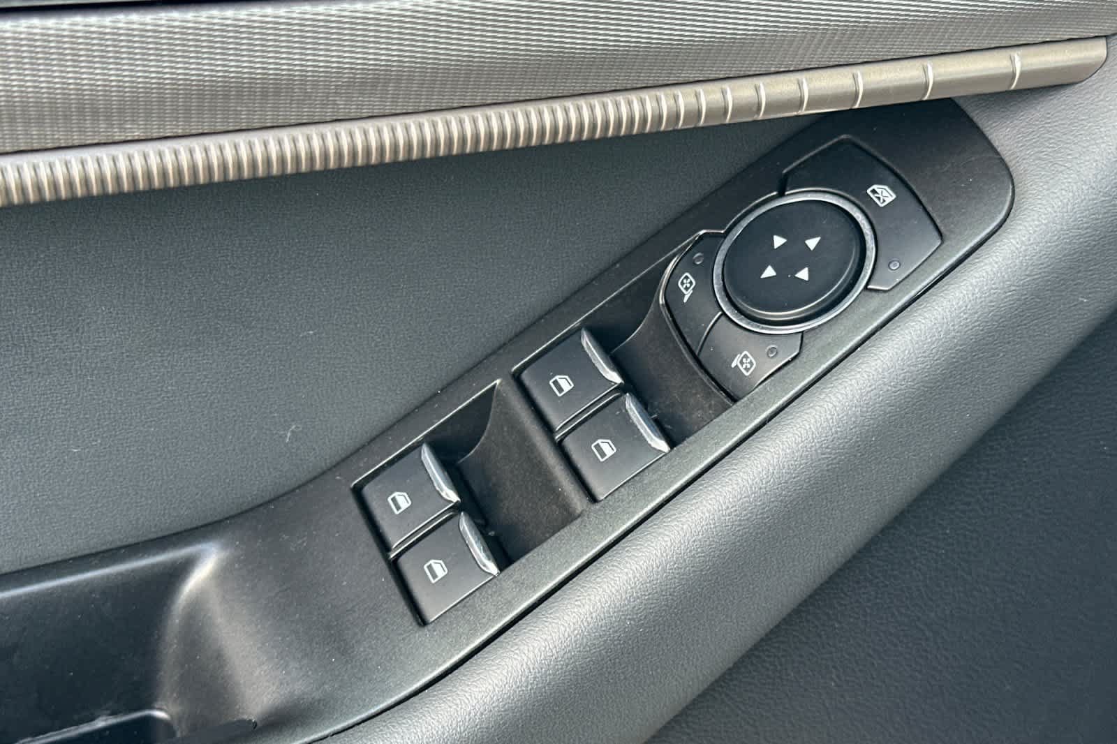 Certified 2025 Ford Explorer Active RWD image 14