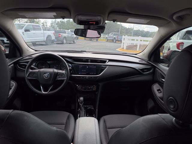 Used 2022 Buick Encore GX Select w/ Sport Touring Package FWD image 21