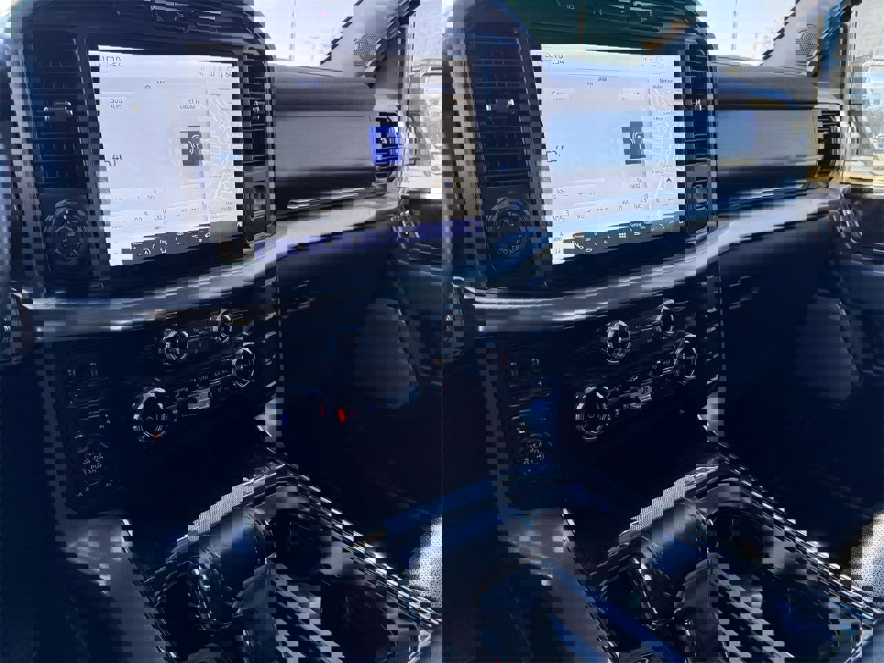 Certified 2023 Ford F150 Lariat w/ Trailer Tow Package image 16